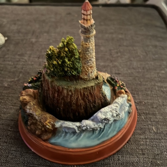 Very limited edition only 95 castings of Thomas Kincaid lights of inspiration’04 - Picture 6 of 8